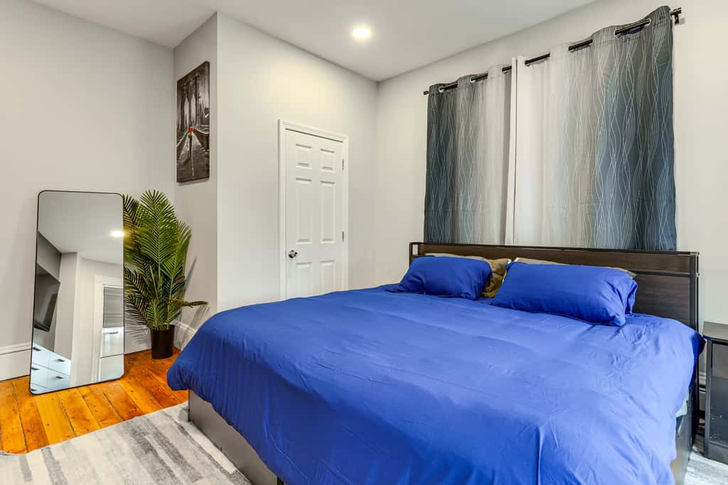 1 Mi to Dtwn: Pet-Friendly Providence Apt w/ Yard