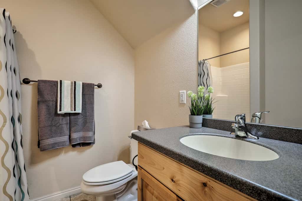 Kanab Condo w/ Pool & Patio, 30 Mi to Zion NP