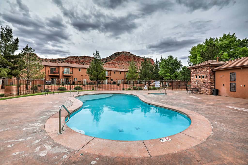 Kanab Condo w/ Pool & Patio, 30 Mi to Zion NP