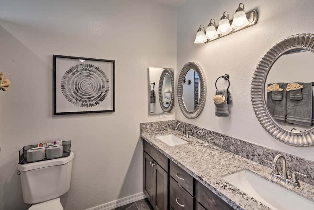 Luxe Home w/ OHV Access, 5 Mi to Lake Mohave!
