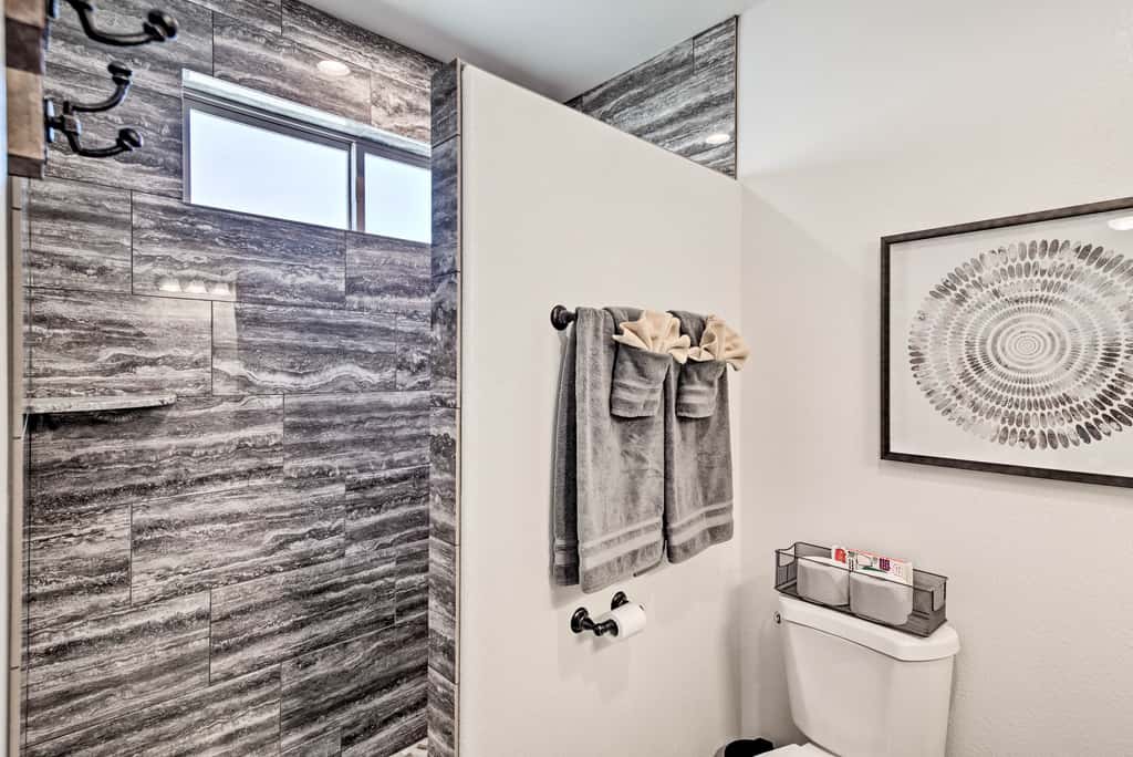 Luxe Home w/ OHV Access, 5 Mi to Lake Mohave!