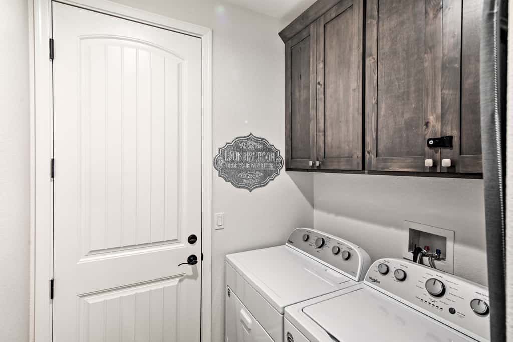 Luxe Home w/ OHV Access, 5 Mi to Lake Mohave!