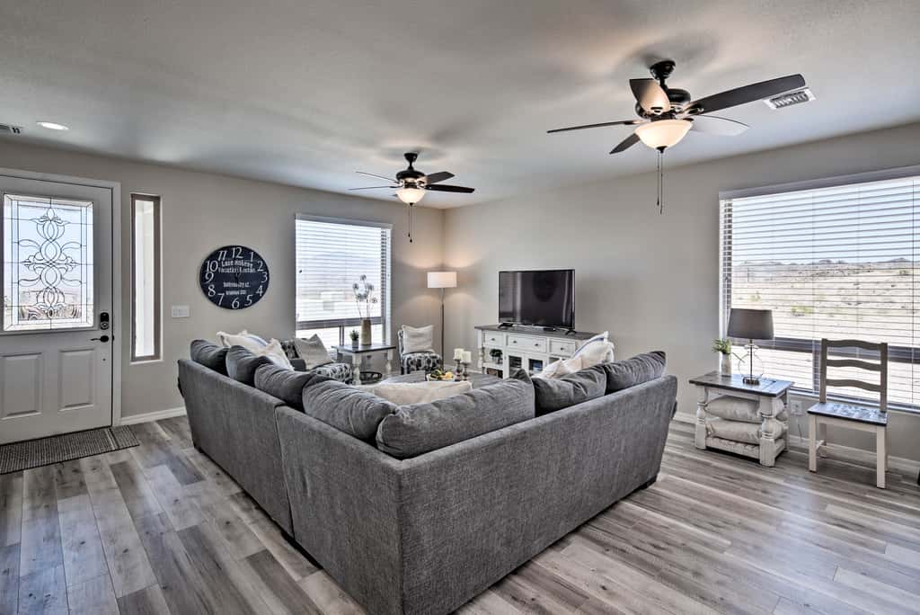 Luxe Home w/ OHV Access, 5 Mi to Lake Mohave!