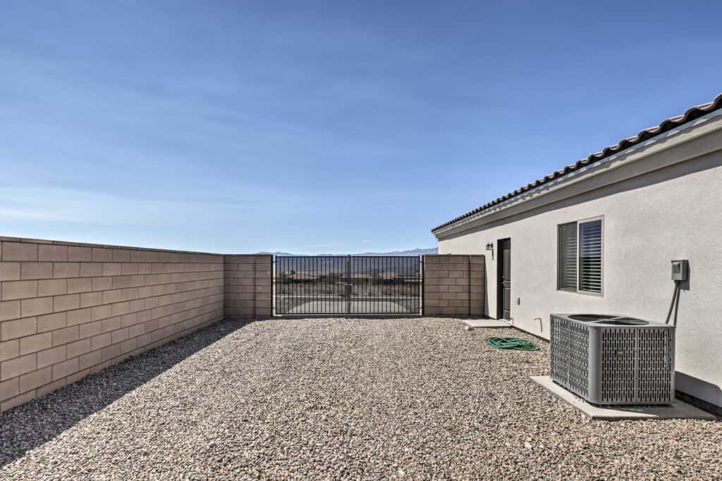 Luxe Home w/ OHV Access, 5 Mi to Lake Mohave!