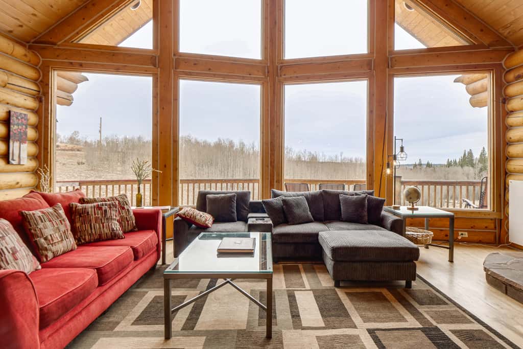 5 Acres of Scenic Beauty! Large Fairplay Log Home