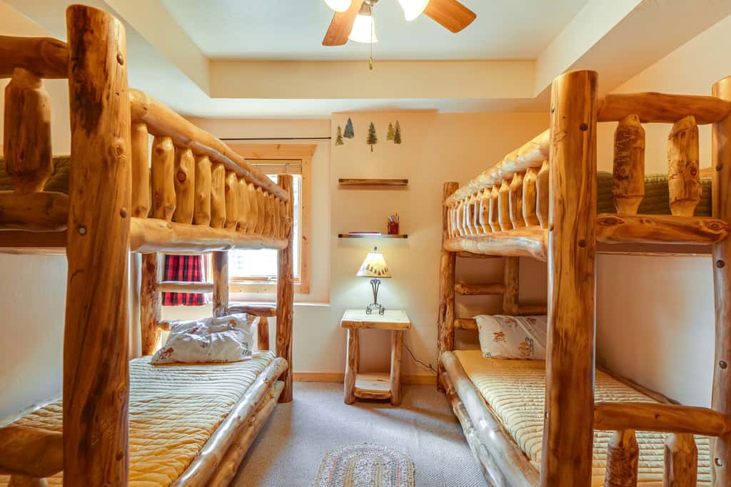 Hot Tub Hideaway w/ Views & Deck in Fairplay!