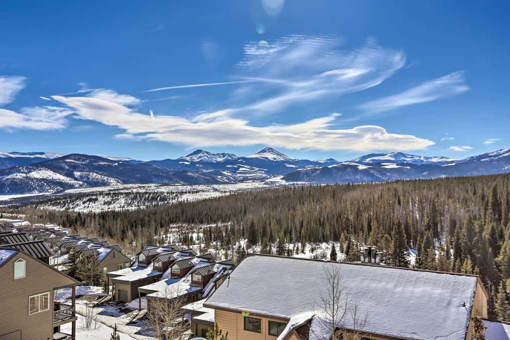 Mtn-View Silverthorne Gem w/ Shared Hot Tub
