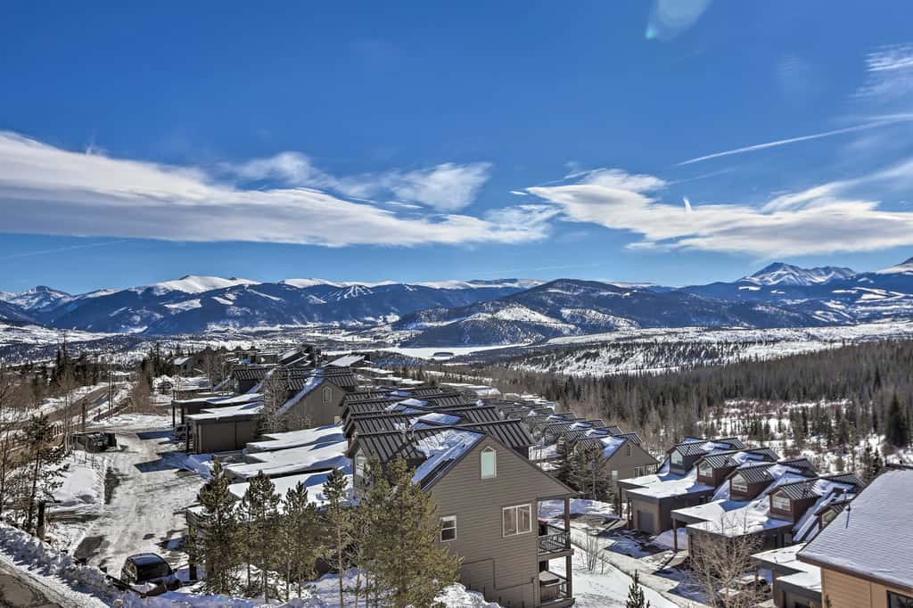 Mtn-View Silverthorne Gem w/ Shared Hot Tub