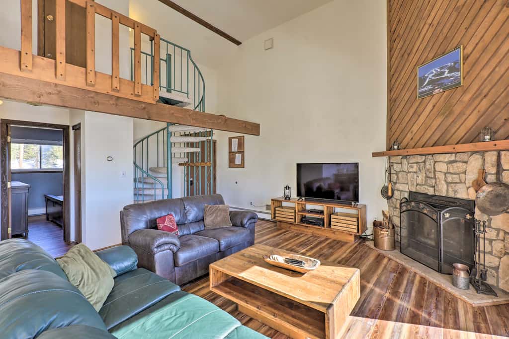 Mtn-View Silverthorne Gem w/ Shared Hot Tub