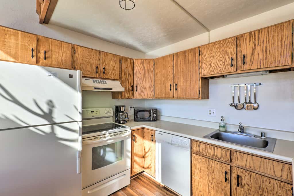 Mtn-View Silverthorne Gem w/ Shared Hot Tub