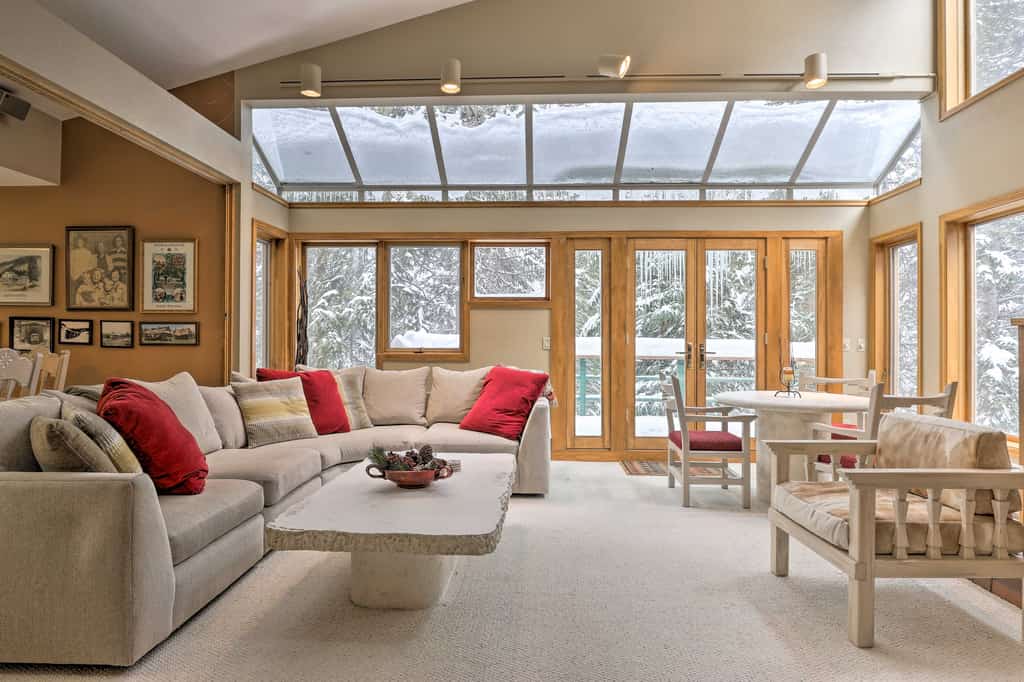 Ski-In/Ski-Out Winter Park Condo w/ Pool Access!