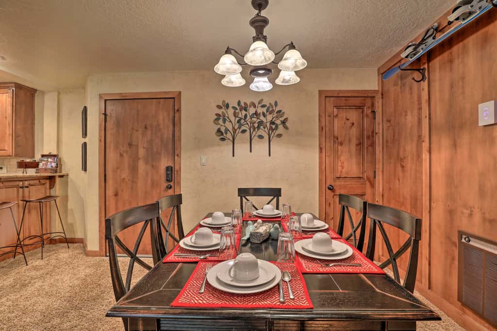 Ski-in/Ski-Out Brian Head Condo w/ Hot Tub Access!