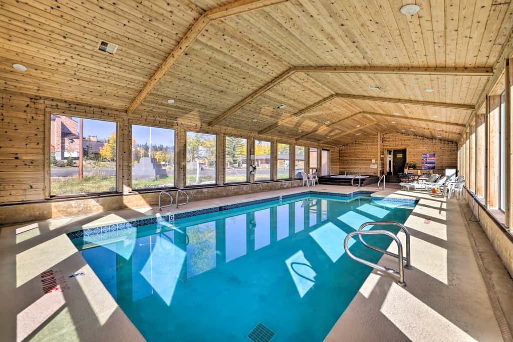 Walk to Brian Head Resort: Cozy Studio w/ Balcony