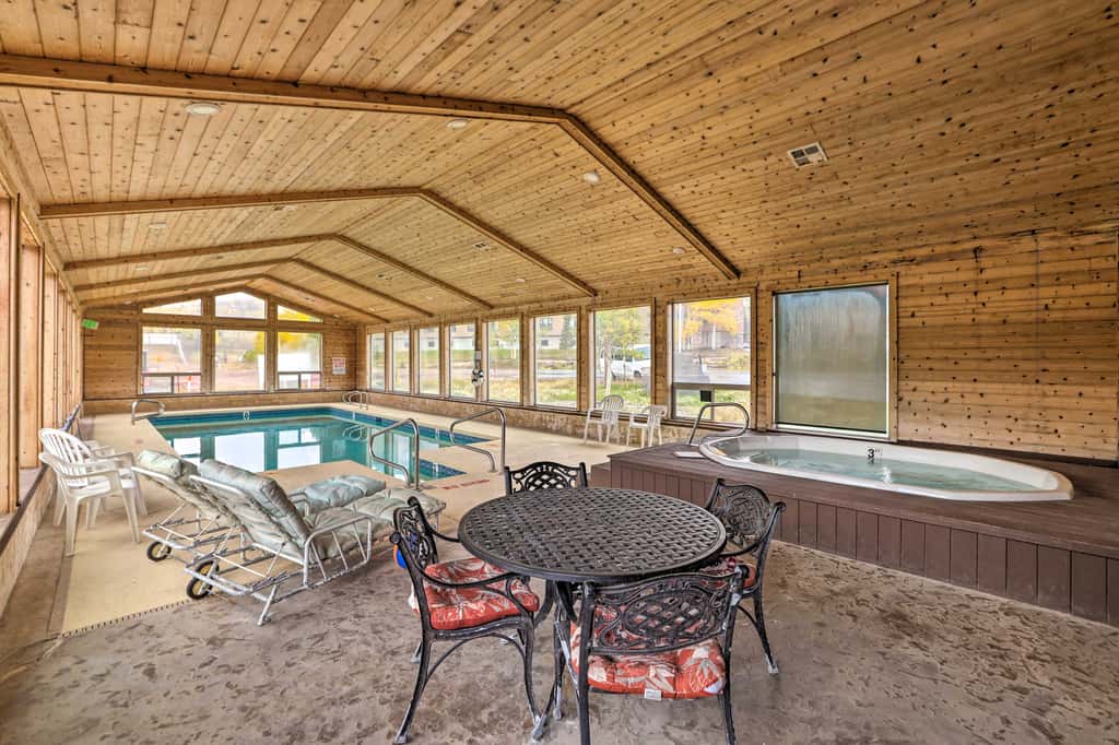 Walk to Brian Head Resort: Cozy Studio w/ Balcony
