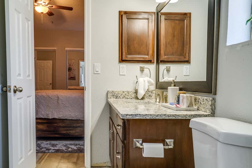 20 Mi to Dtwn El Paso: Pet-Friendly Retreat!