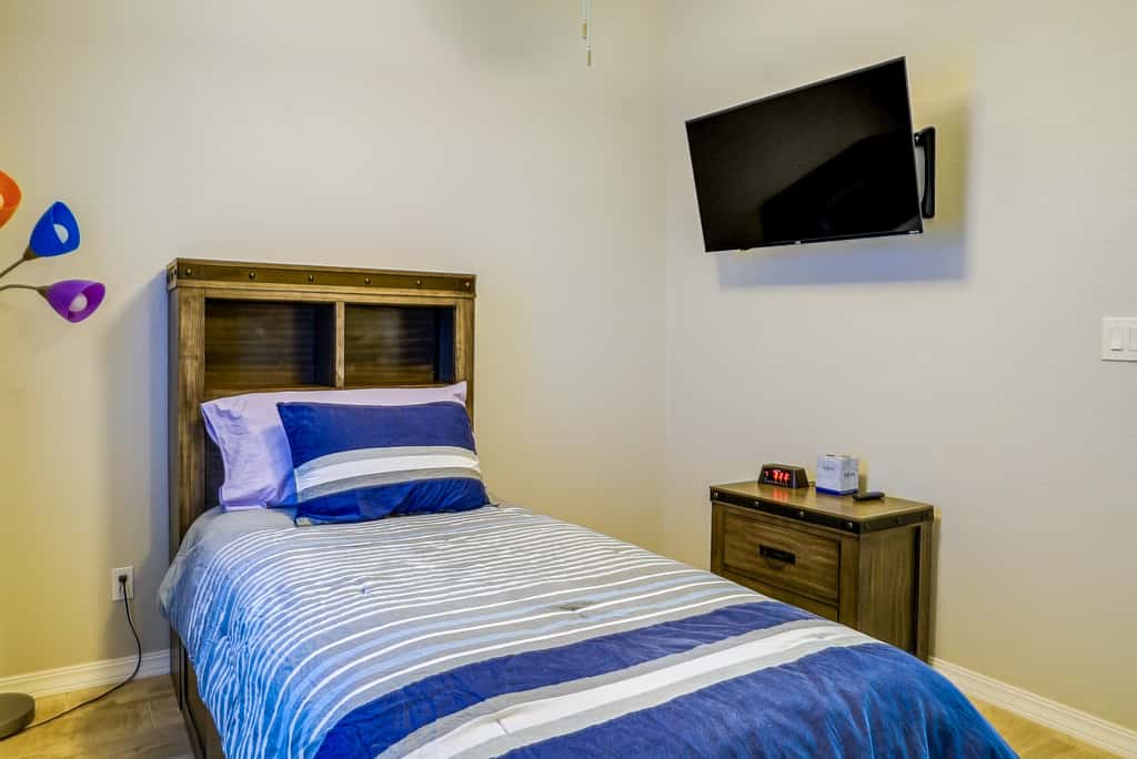 20 Mi to Dtwn El Paso: Pet-Friendly Retreat!