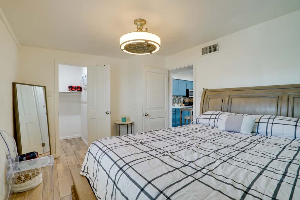 Gated 1BR Apt Near UMC + Texas Tech