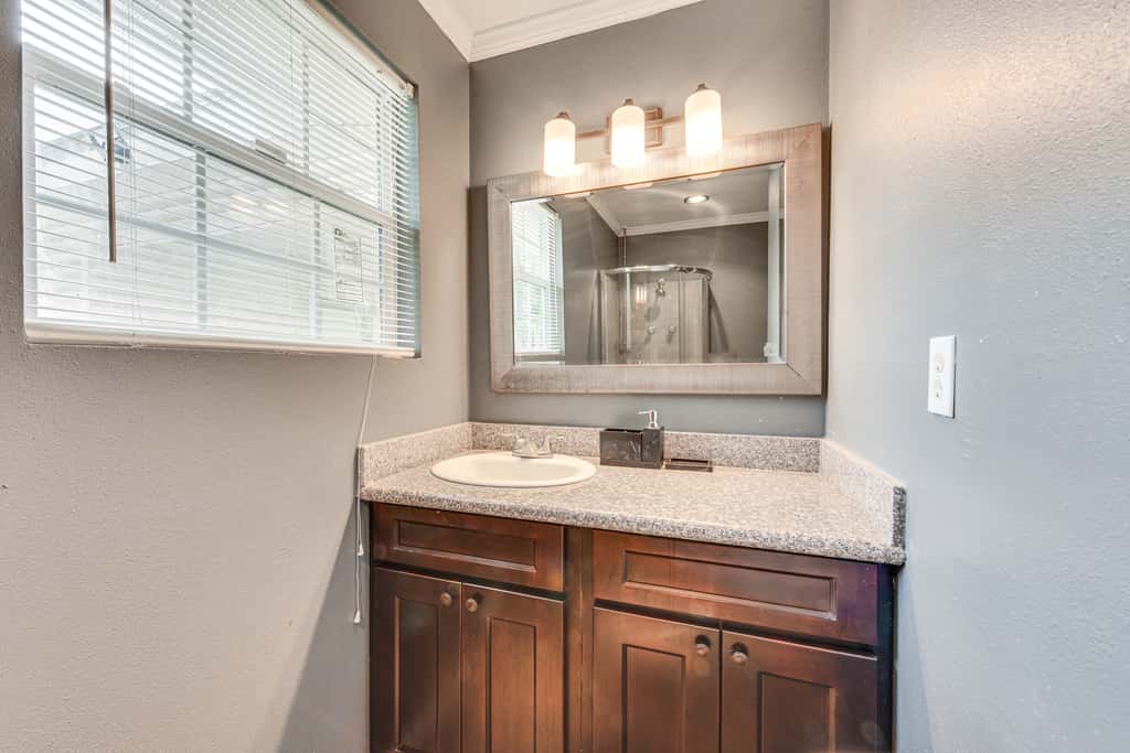 Baton Rouge Home w/ Yard ~ 14 Mi to Downtown!