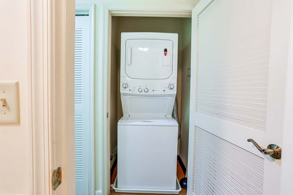Spacious Condo w/ View < 1 Mi to Mtn Creek Resort!