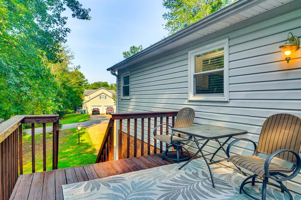 Private Yard & Deck: High Point Home Base!