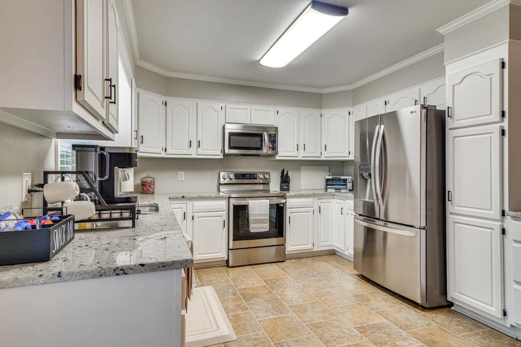 Private Yard & Deck: High Point Home Base!