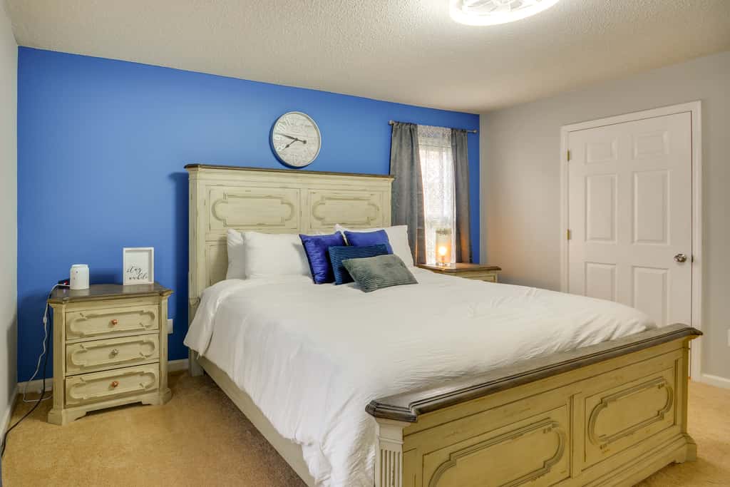 9 Mi to UNCG & Dtwn: Suburban Family Condo