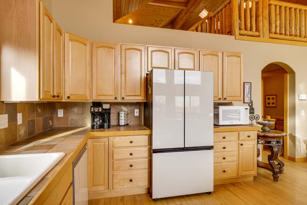 Fairplay Cabin w/ Mtn Views - 24 Mi to Breck!