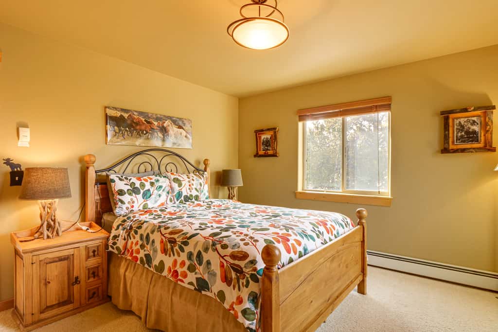 Fairplay Cabin w/ Mtn Views - 24 Mi to Breck!
