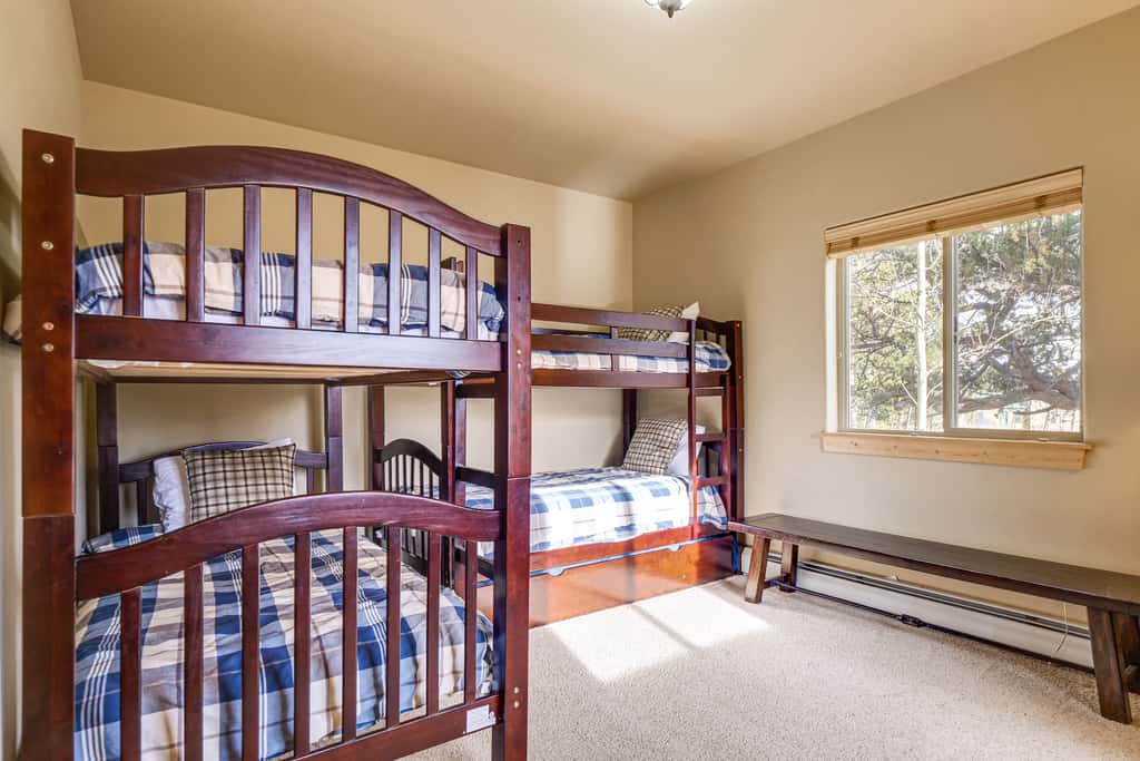 Fairplay Cabin w/ Mtn Views - 24 Mi to Breck!