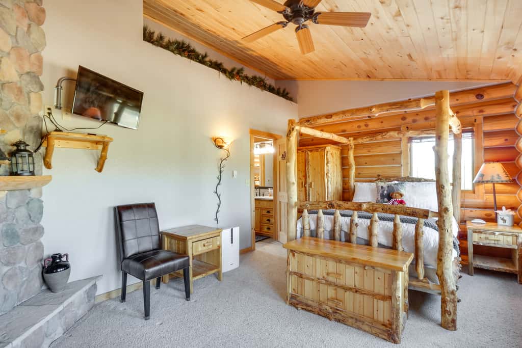Alma Mountain Getaway w/ Private Hot Tub & Views