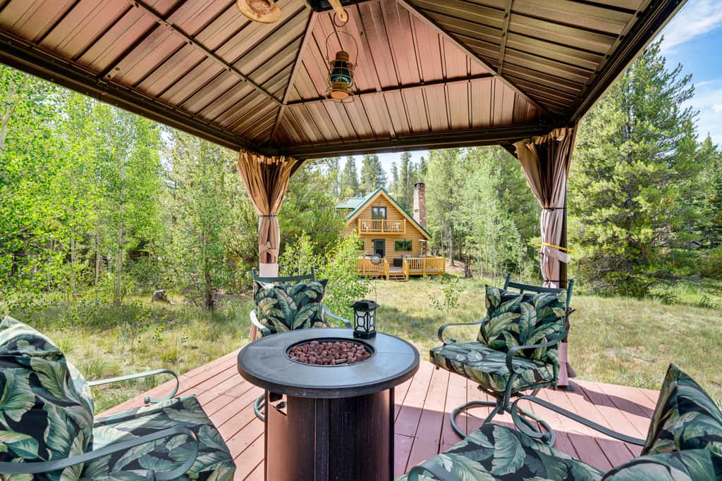 24STR-00023 Fairplay Cabin w/ Hot Tub on 4 Acres!