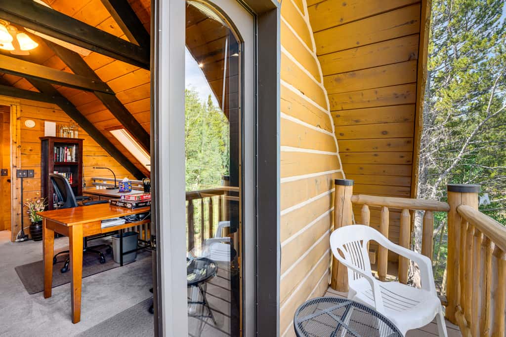 24STR-00023 Fairplay Cabin w/ Hot Tub on 4 Acres!