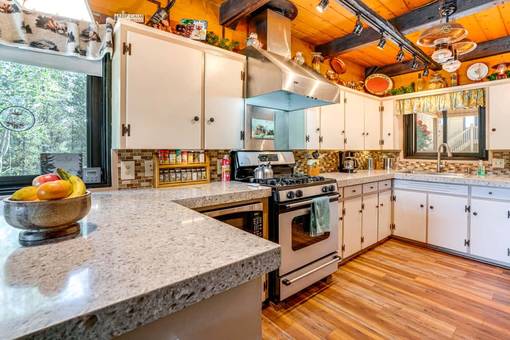 24STR-00023 Fairplay Cabin w/ Hot Tub on 4 Acres!
