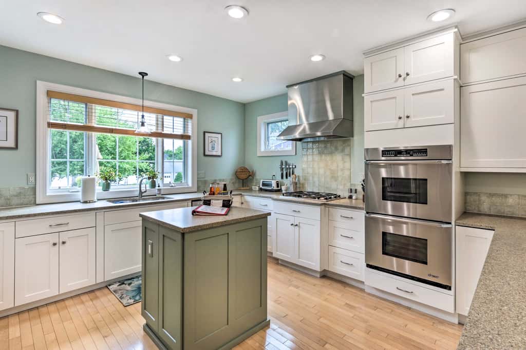 Walkable New Haven Retreat w/ Ocean Views!