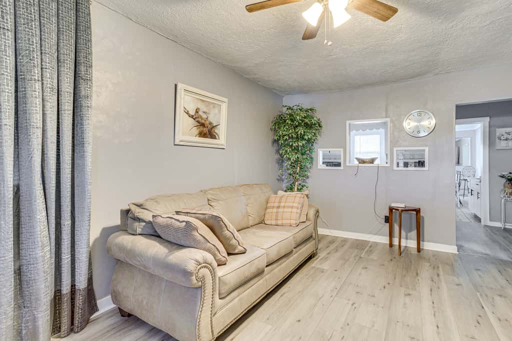 Dog-Friendly Extended Stay, 3 Mi to Dtwn OKC!