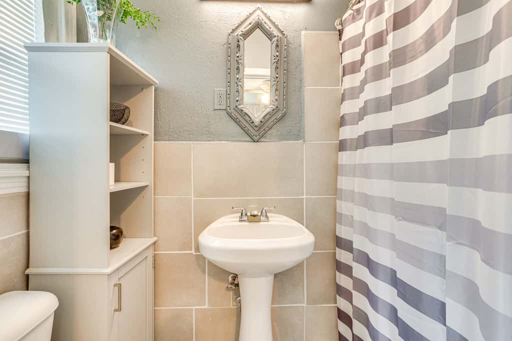 Dog-Friendly Extended Stay, 3 Mi to Dtwn OKC!