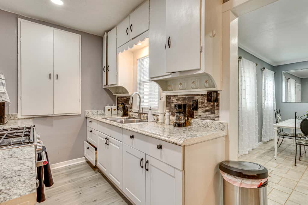 Dog-Friendly Extended Stay, 3 Mi to Dtwn OKC!