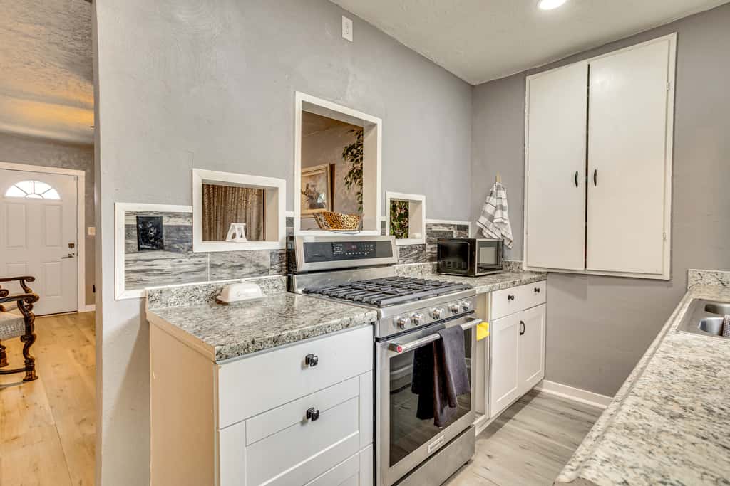 Dog-Friendly Extended Stay, 3 Mi to Dtwn OKC!