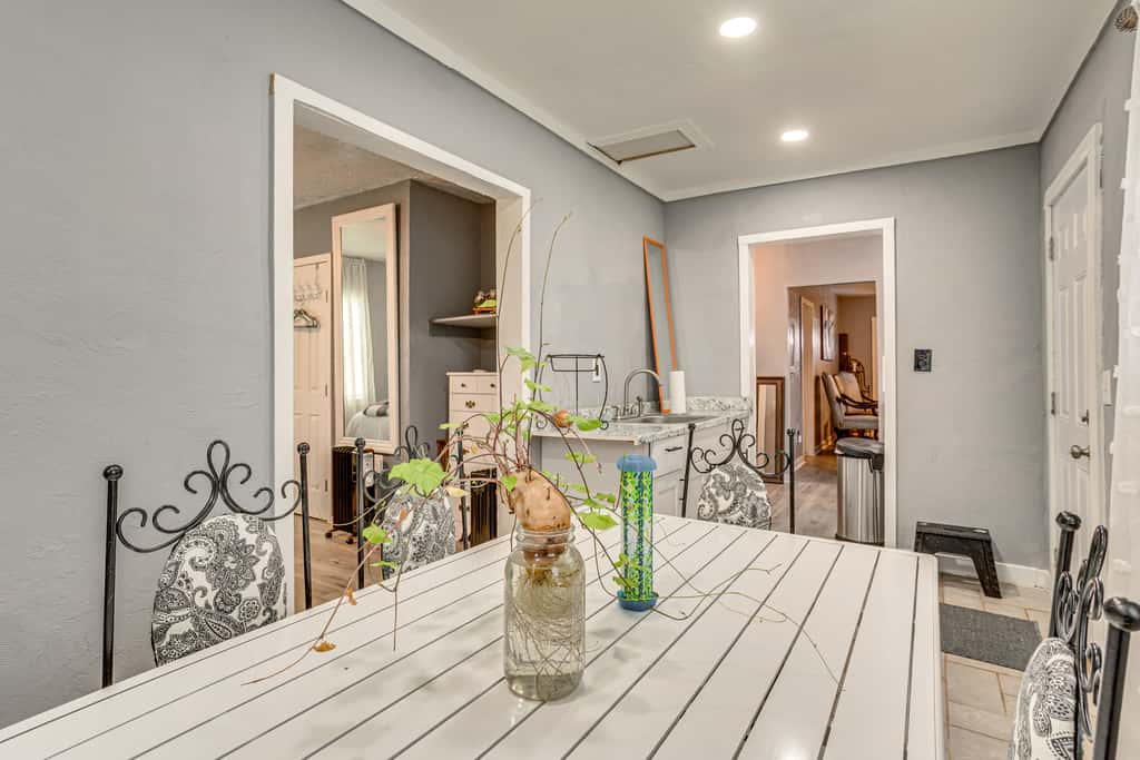 Dog-Friendly Extended Stay, 3 Mi to Dtwn OKC!