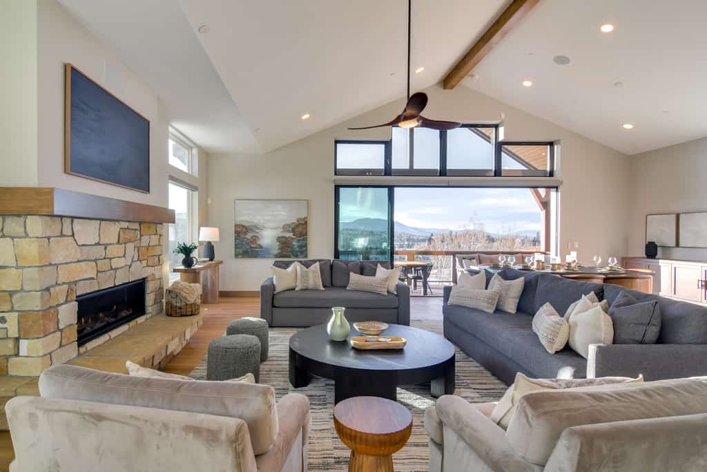 Luxe Home w/ Hot Tub and Views in Winter Park!