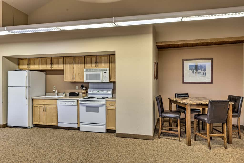 Cozy Fraser Mtn Retreat w/ Shuttle to Winter Park