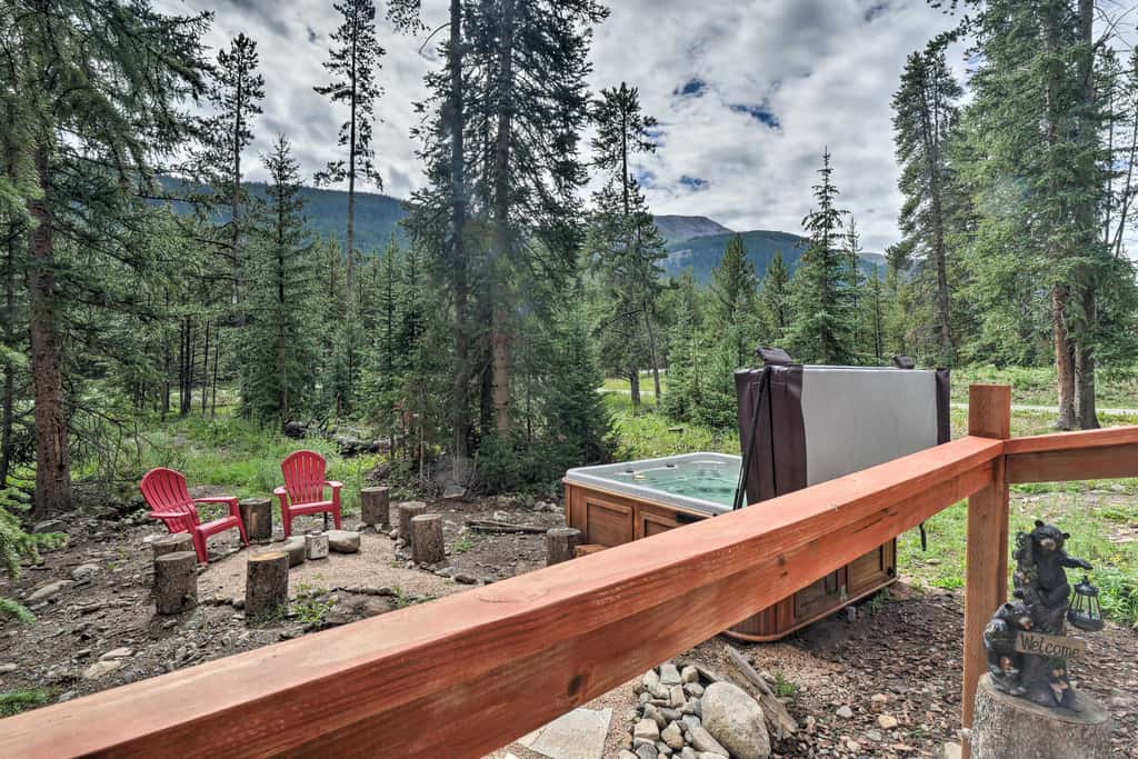 5 Mi to Ski Resort: Mtn-View Breck Home w/ Hot Tub