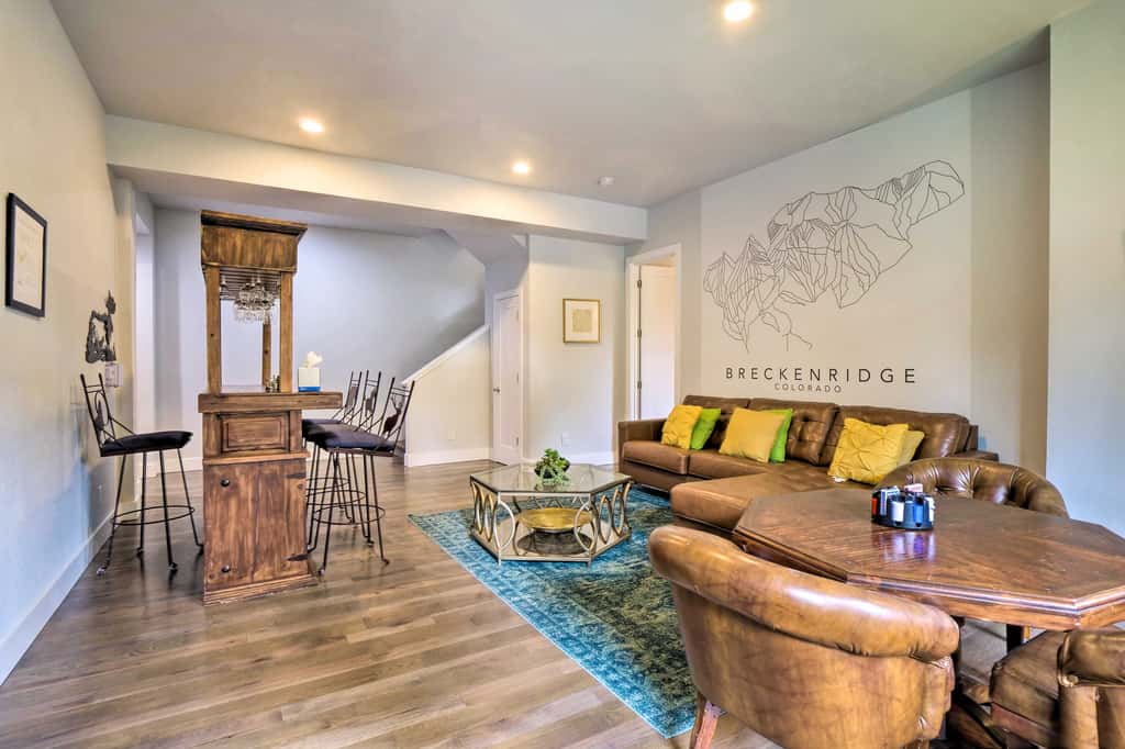 3 Mi to Ski Resort: Hot Tub Haven in Breckenridge!