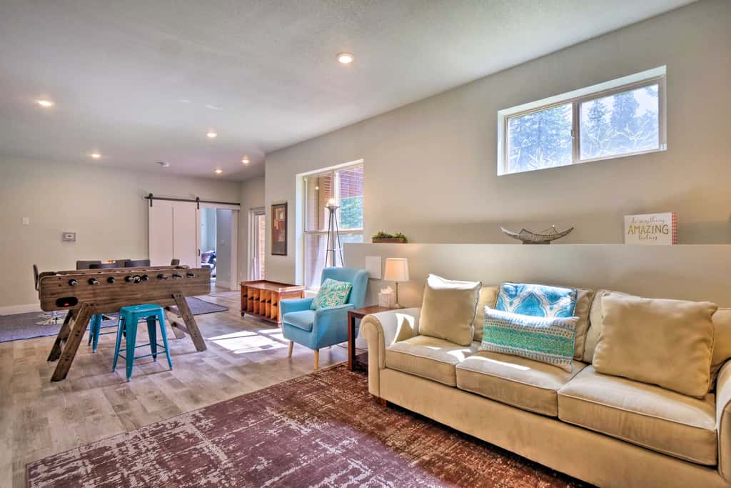 3 Mi to Ski Resort: Hot Tub Haven in Breckenridge!