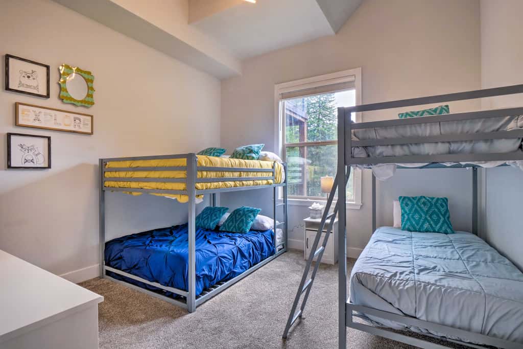 3 Mi to Ski Resort: Hot Tub Haven in Breckenridge!