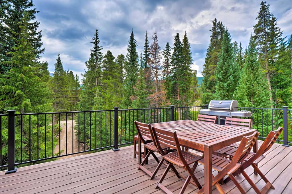 3 Mi to Ski Resort: Hot Tub Haven in Breckenridge!