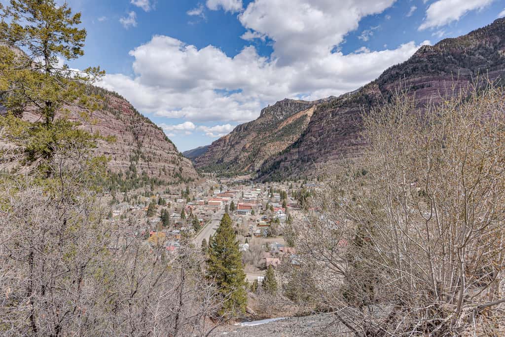 Walk to Hot Springs: Updated Retreat in Dtwn Ouray