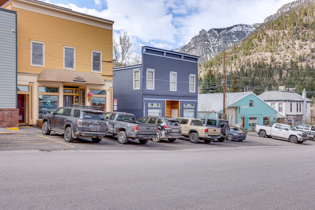 Walk to Hot Springs: Updated Retreat in Dtwn Ouray