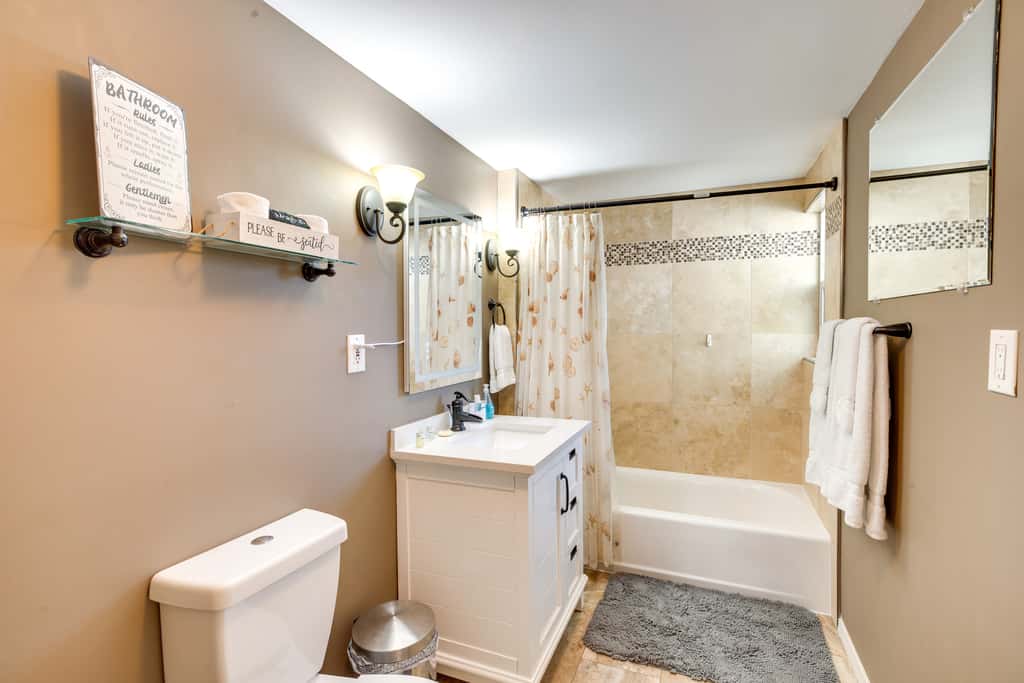 2 Mi to Dtwn: Grand Junction Home w/ Hot Tub