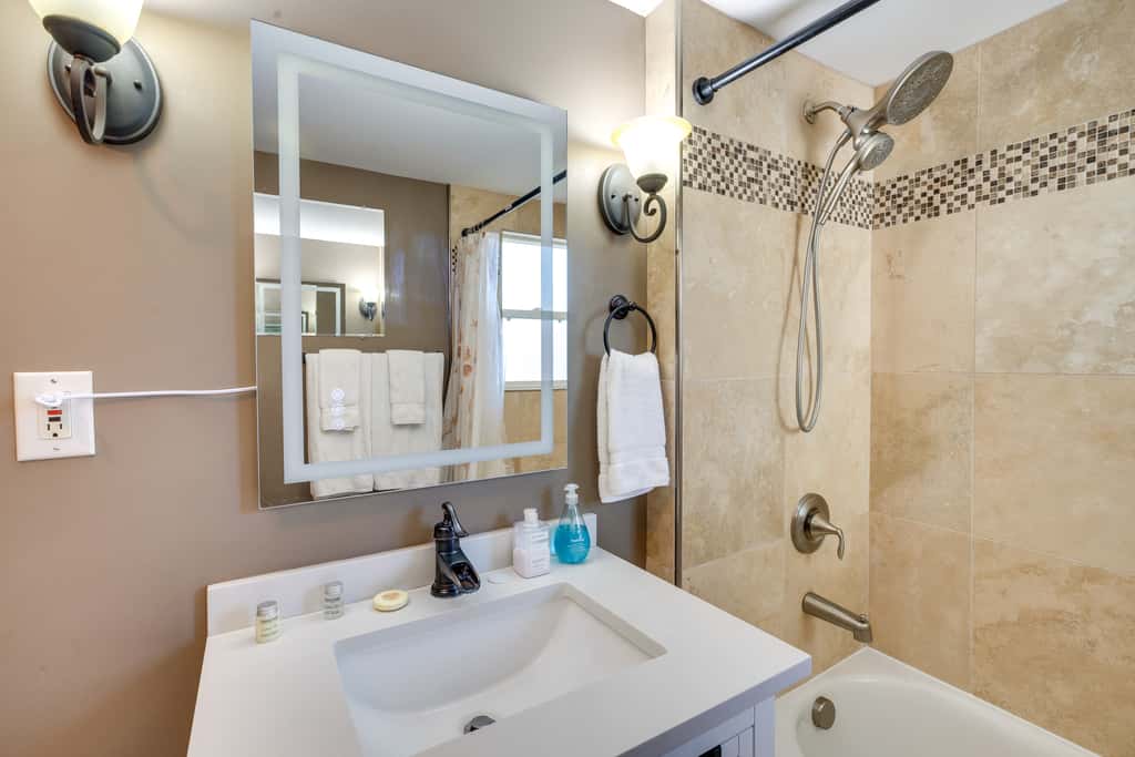 2 Mi to Dtwn: Grand Junction Home w/ Hot Tub